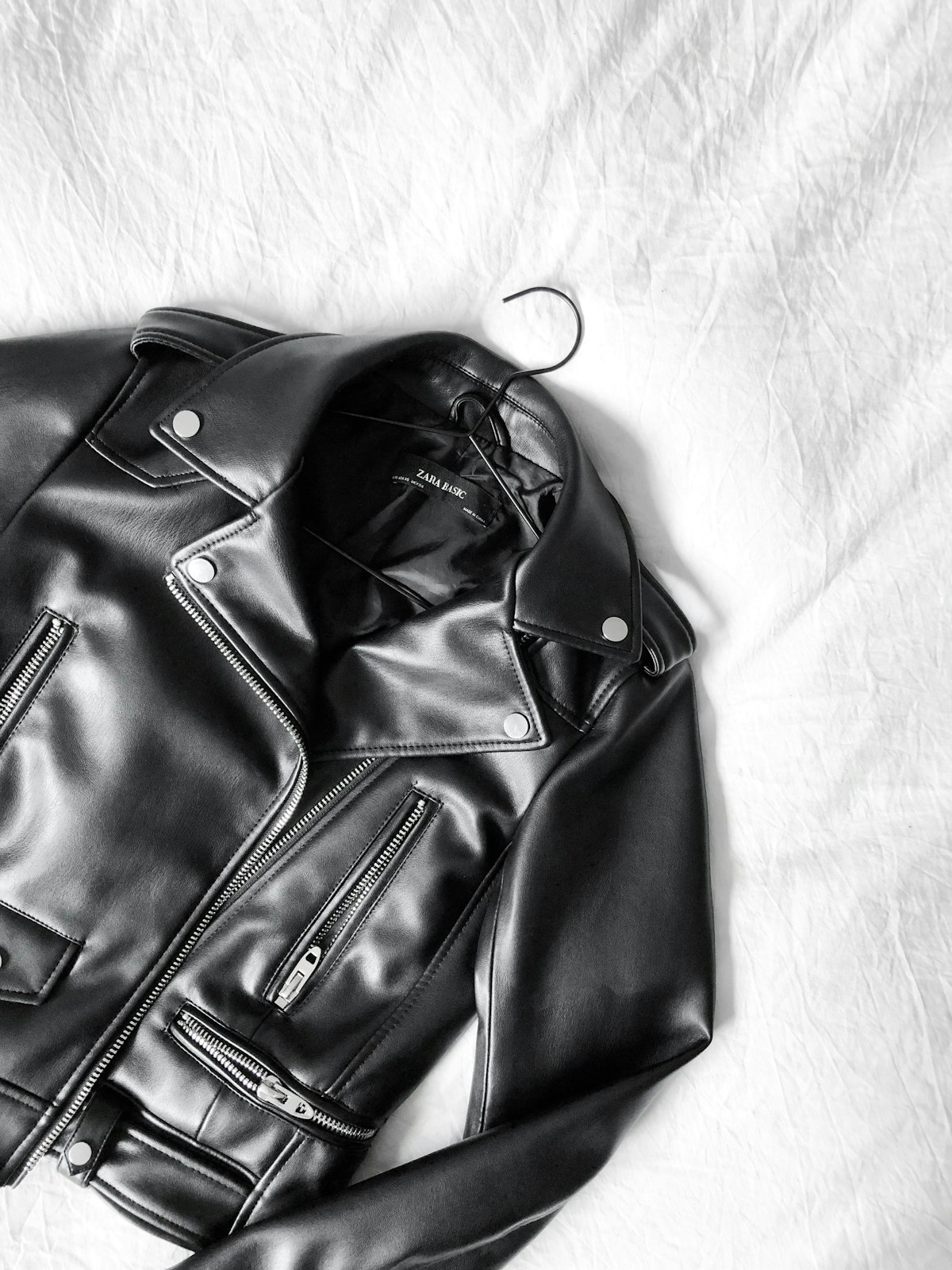 LEATHER RIDER JACKET