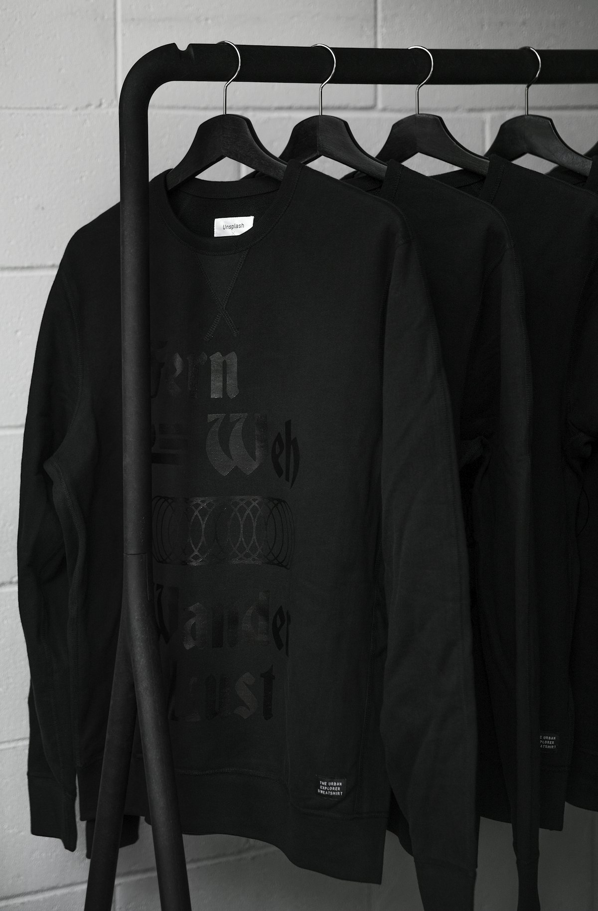 HEAVYWEIGHT SWEATSHIRT (BLACK)