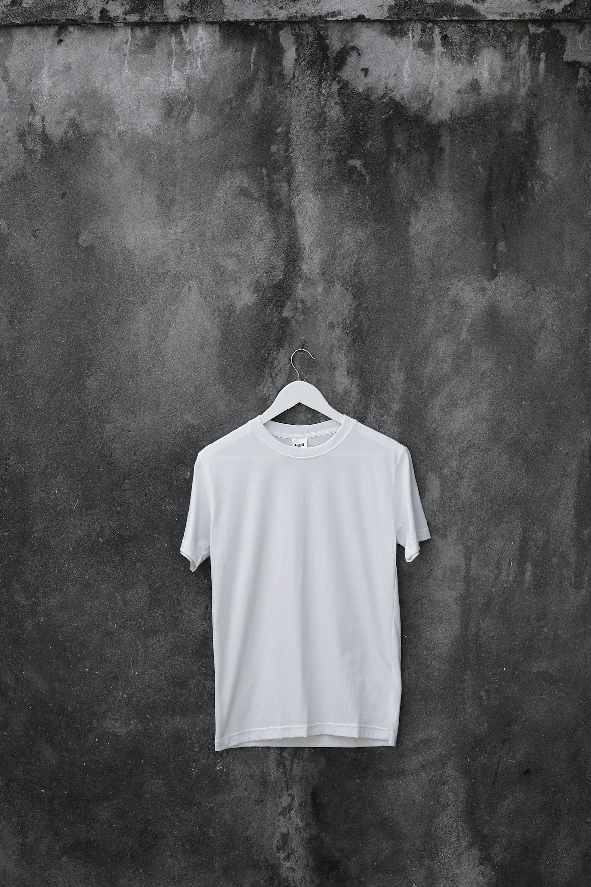ESSENTIAL CREW TEE (WHITE)